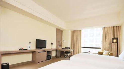 טאינאן Academy Hotel מראה חיצוני תמונה