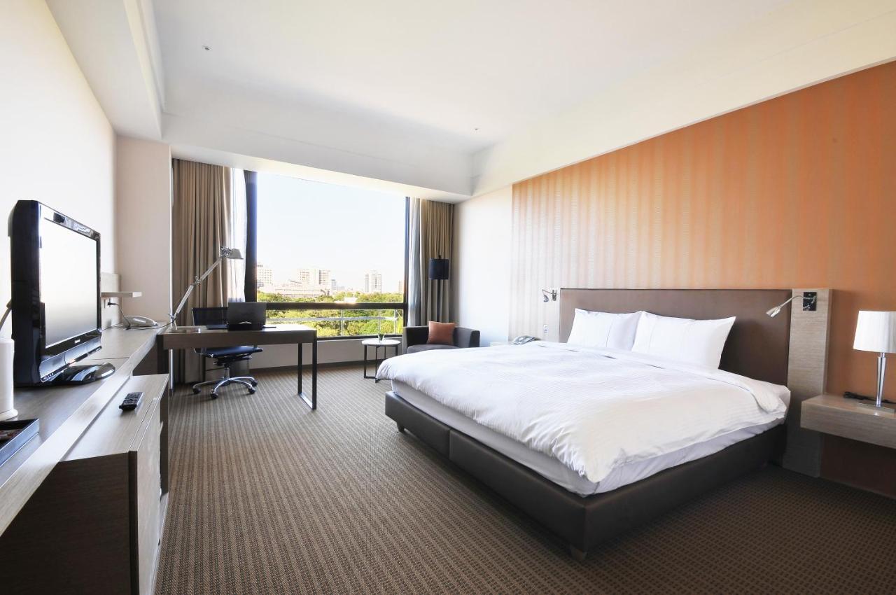 טאינאן Academy Hotel מראה חיצוני תמונה