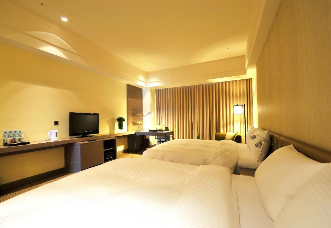 טאינאן Academy Hotel מראה חיצוני תמונה